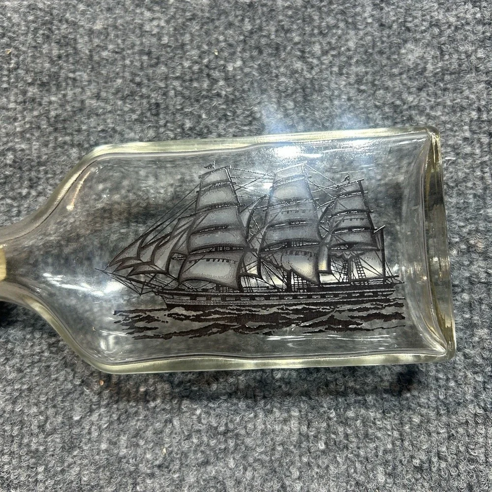 Vintage Avon Captain's Pride Oland Aftershave Empty Bottle with Stand in Box